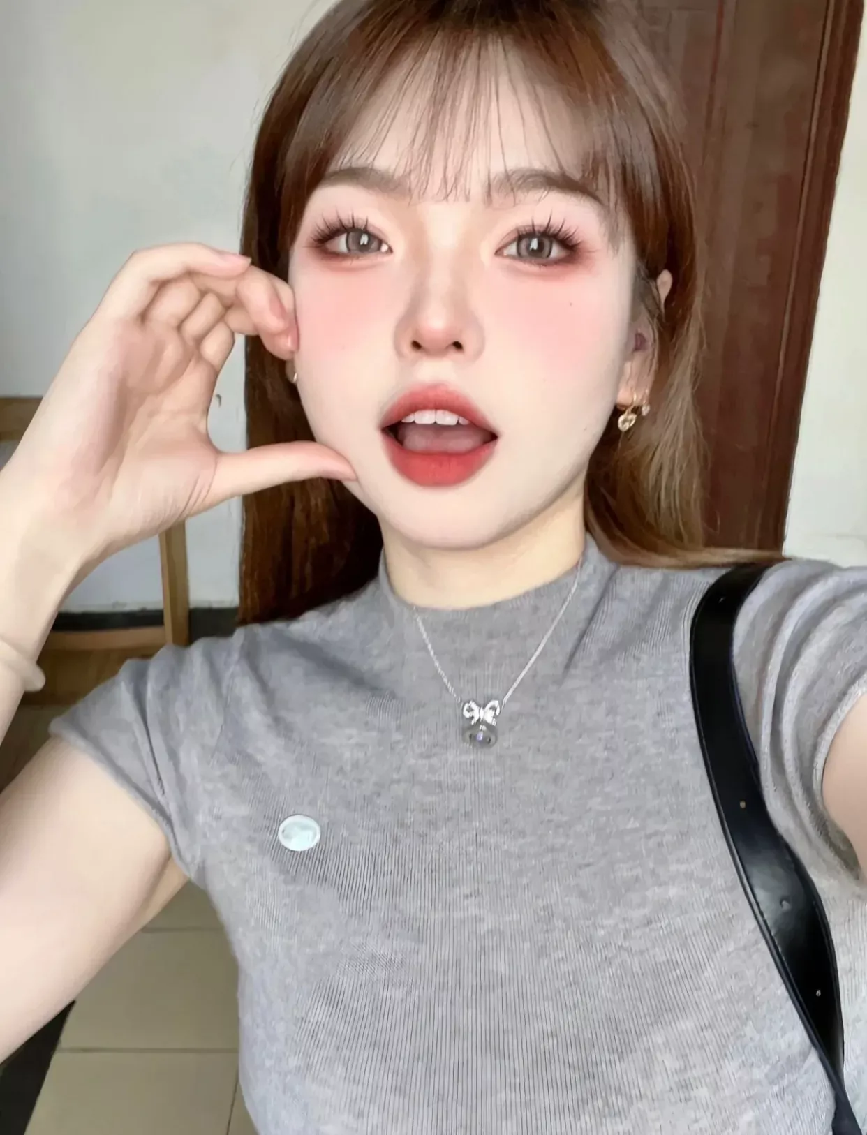 비비안웨스트우드 리본 새턴 쥬얼리 2종 세트 상세 이미지 41