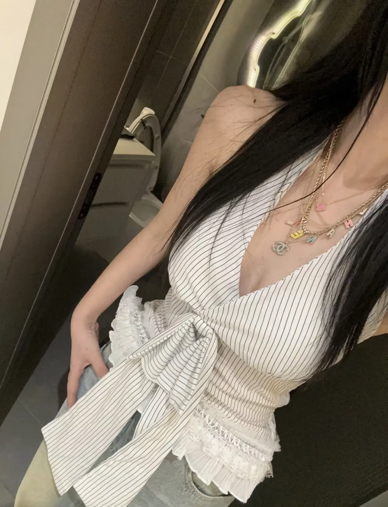 샤넬 컬러 에나멜 레터 멀티체인 목걸이 상세 이미지 18