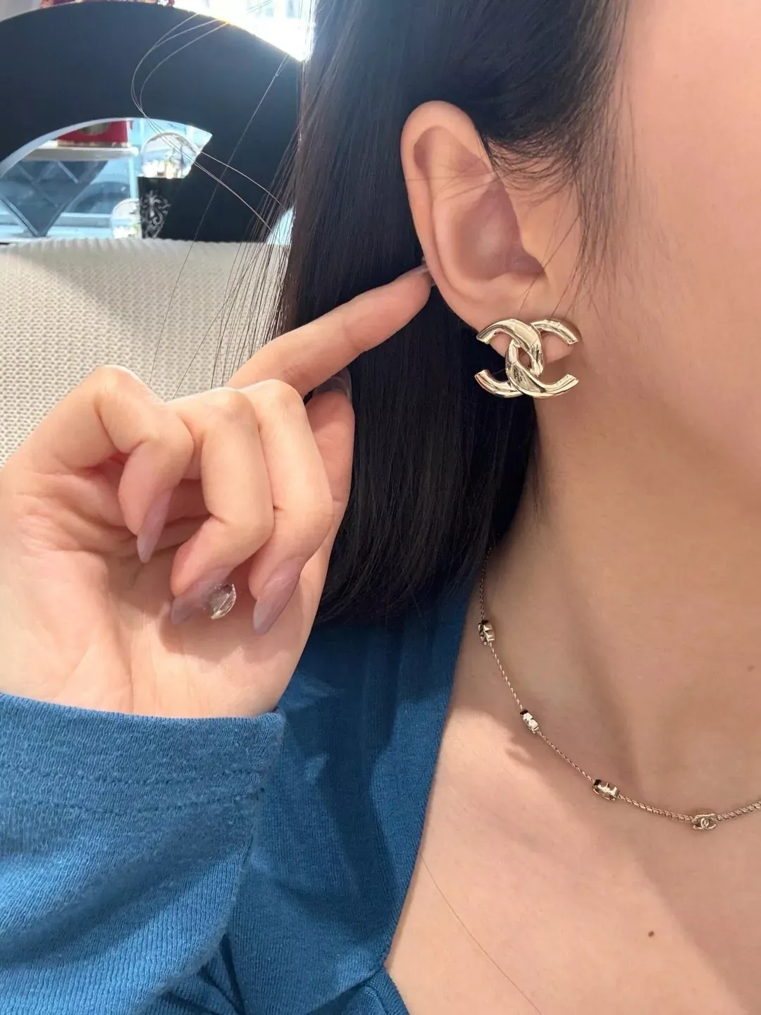 샤넬 더블 C 광면 메탈 귀걸이 상세 이미지 11