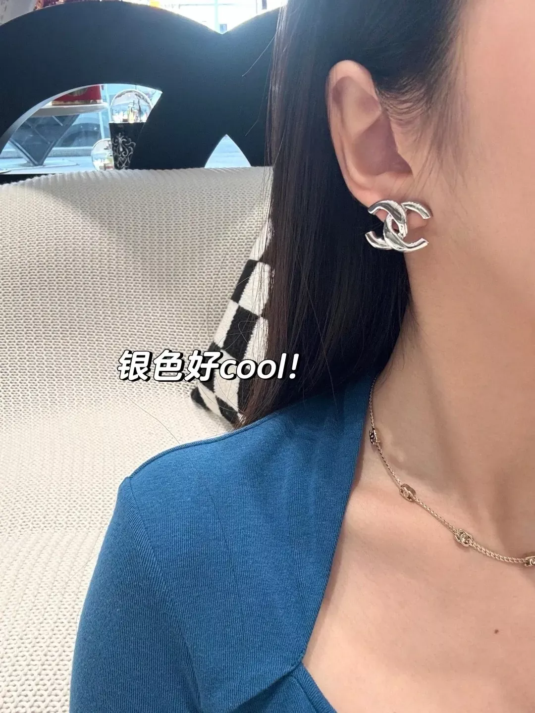 샤넬 더블 C 광면 메탈 귀걸이 상세 이미지 23