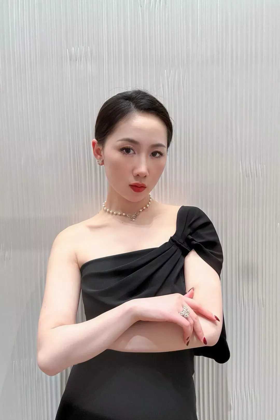 디올 진주 나비 펜던트 목걸이 상세 이미지 23