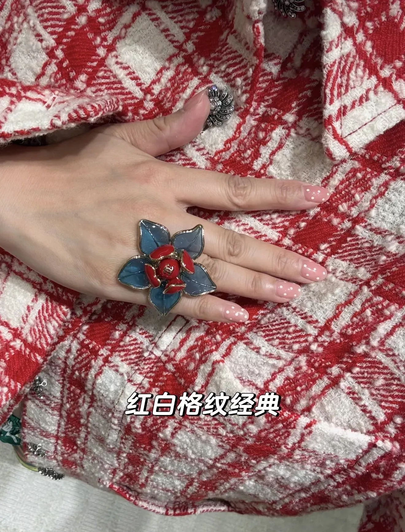 샤넬 플라워 더블 C 에나멜 반지 상세 이미지 29
