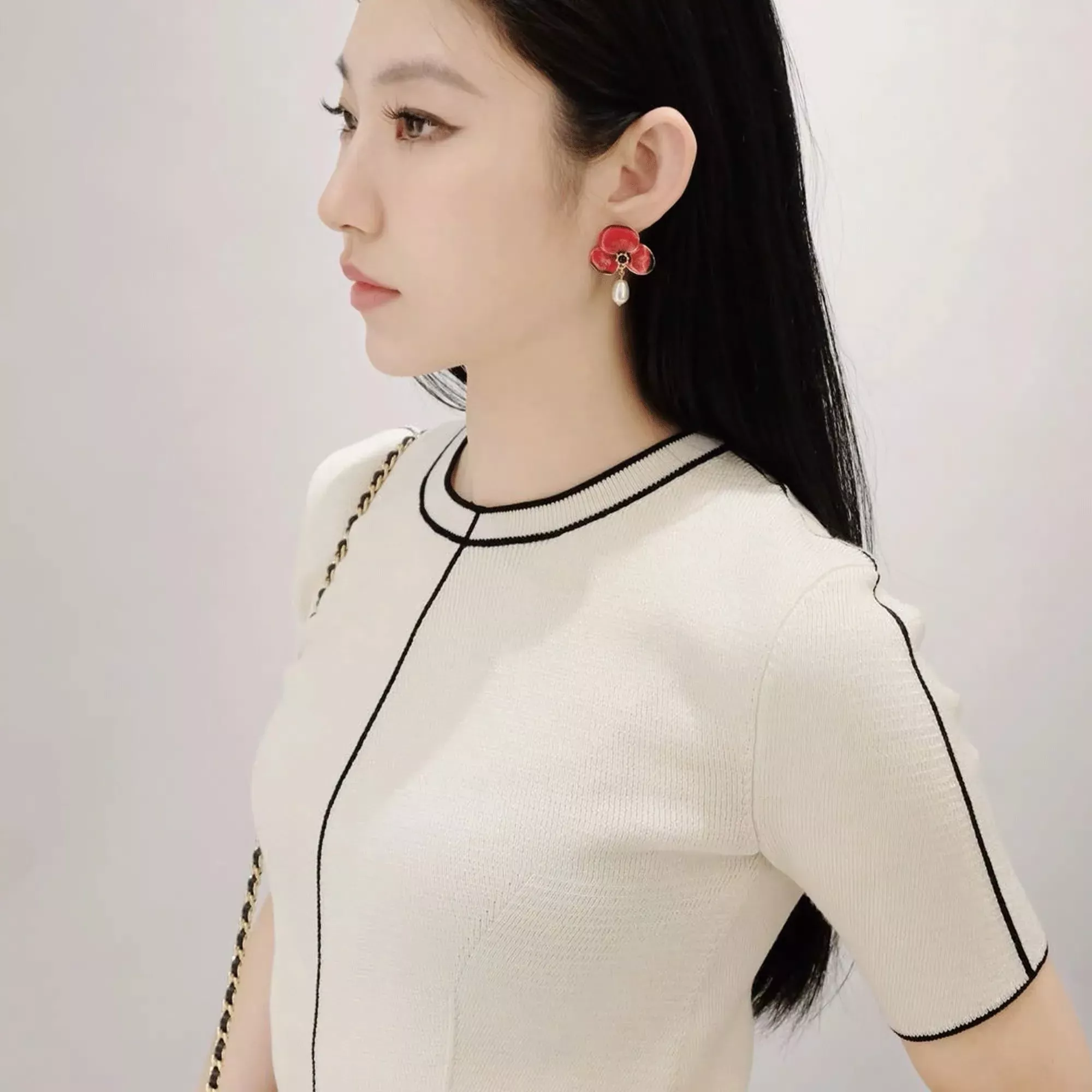 샤넬 삼색 제비꽃 진주 장식 귀걸이 상세 이미지 10