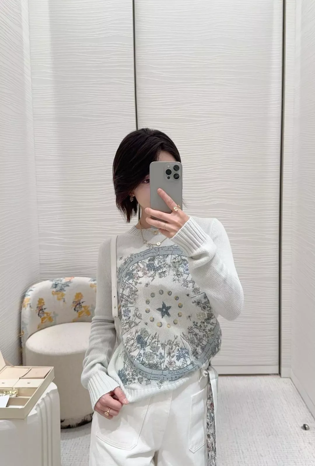 디올 화이트 자개 별 장식 반지 상세 이미지 10