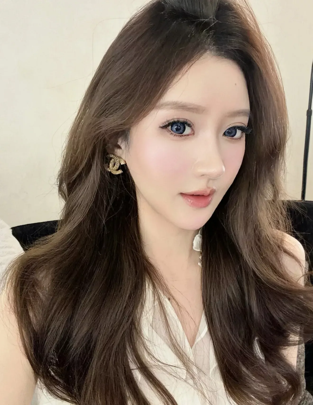 샤넬 브러시드 더블 C 롱스톤 귀걸이 상세 이미지 10