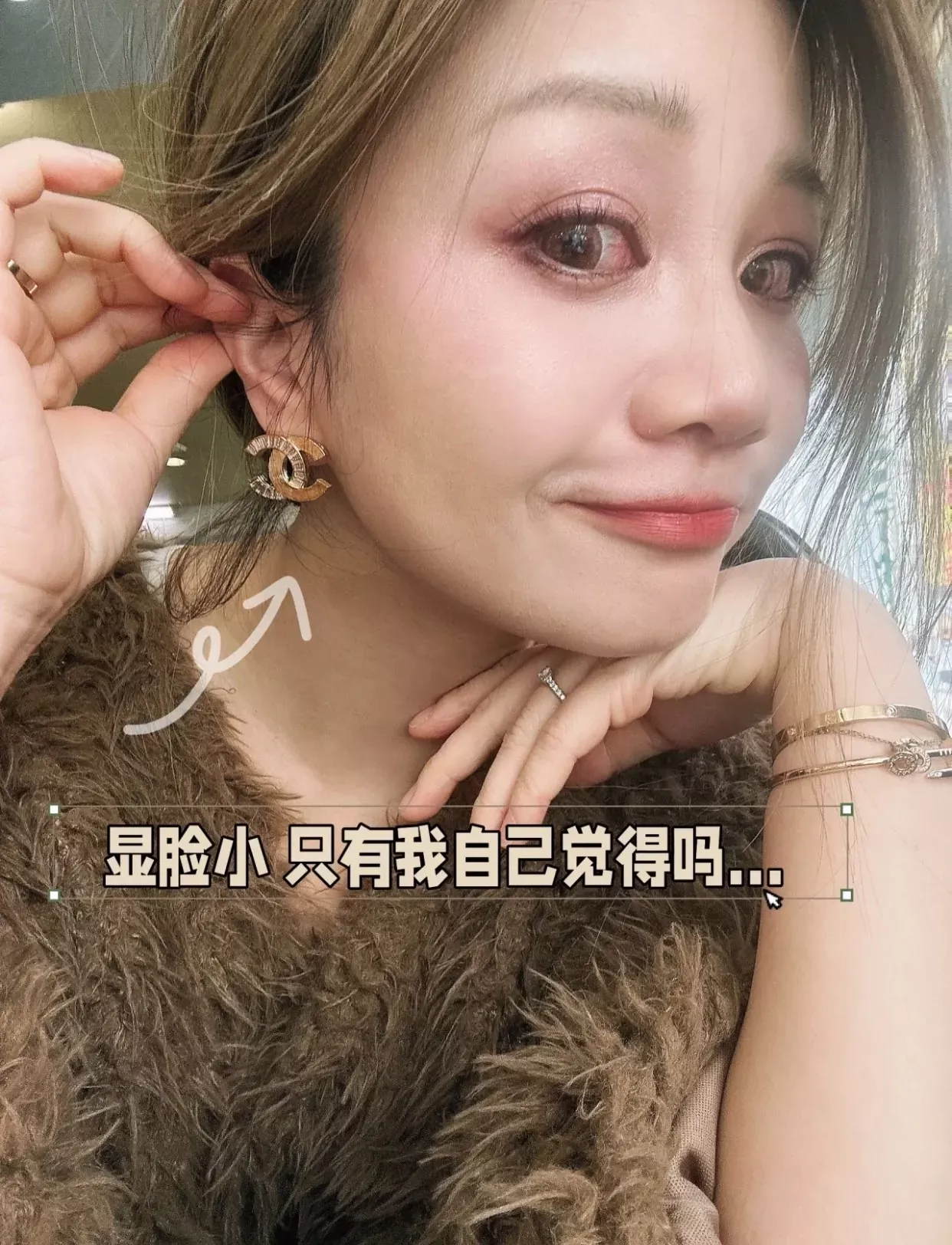 샤넬 브러시드 더블 C 롱스톤 귀걸이 상세 이미지 12