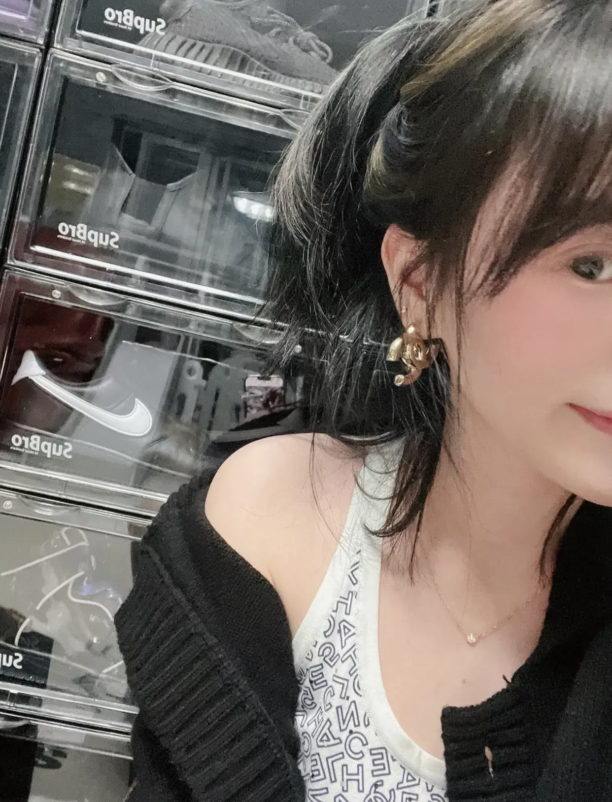 샤넬 심플 더블 C 로고 귀걸이 상세 이미지 11