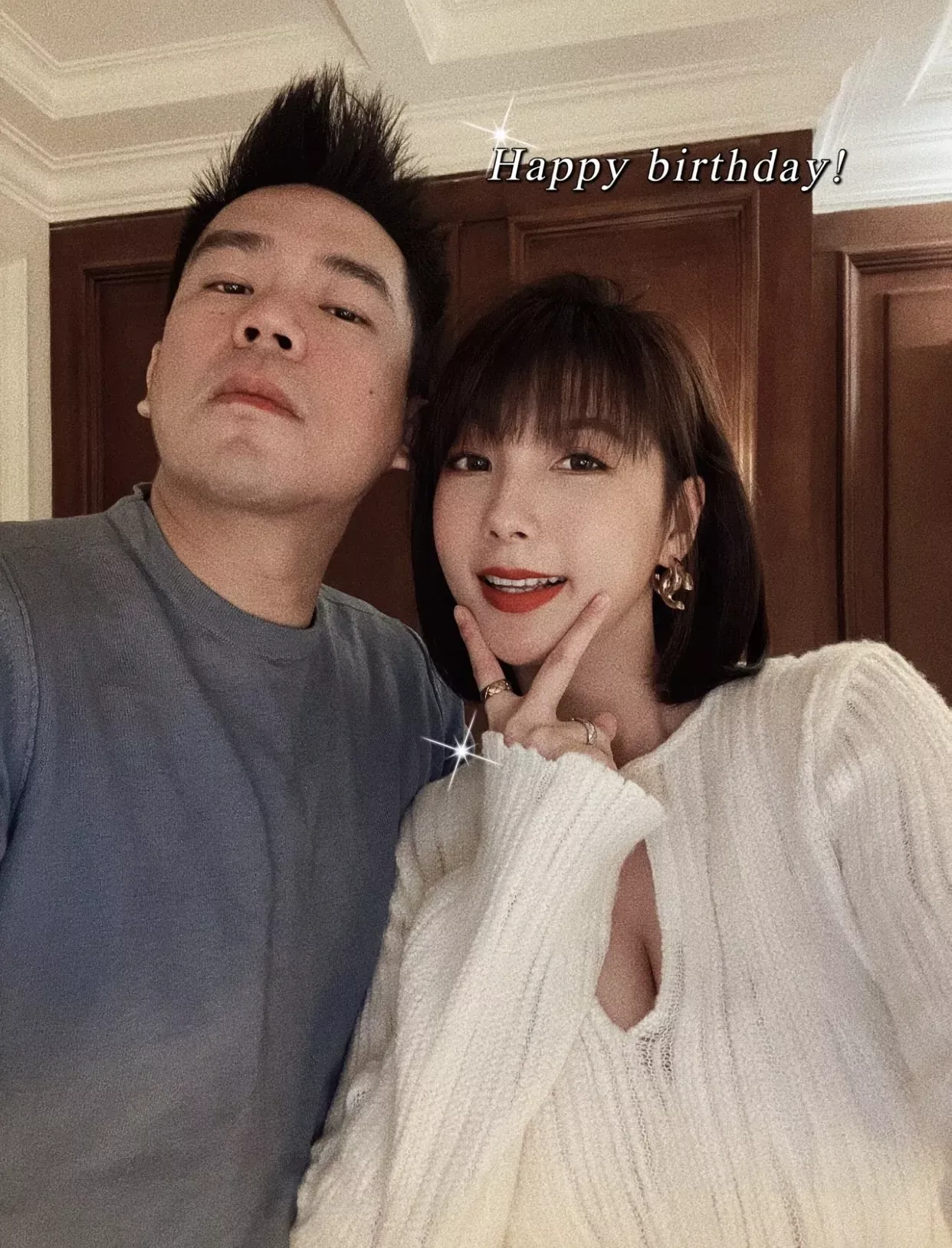 샤넬 심플 더블 C 로고 귀걸이 상세 이미지 19
