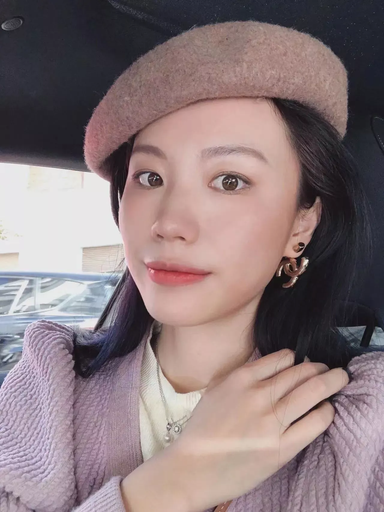 샤넬 심플 더블 C 로고 귀걸이 상세 이미지 22