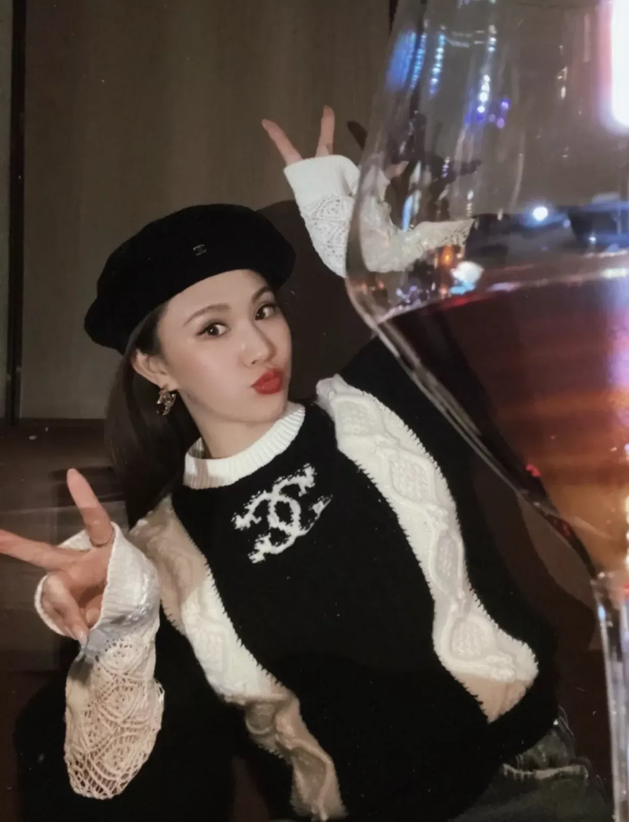 샤넬 심플 더블 C 로고 귀걸이 상세 이미지 24