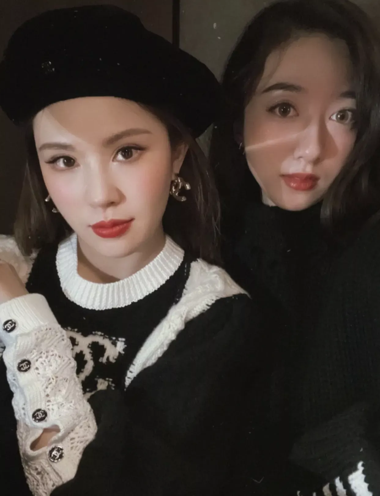 샤넬 심플 더블 C 로고 귀걸이 상세 이미지 25