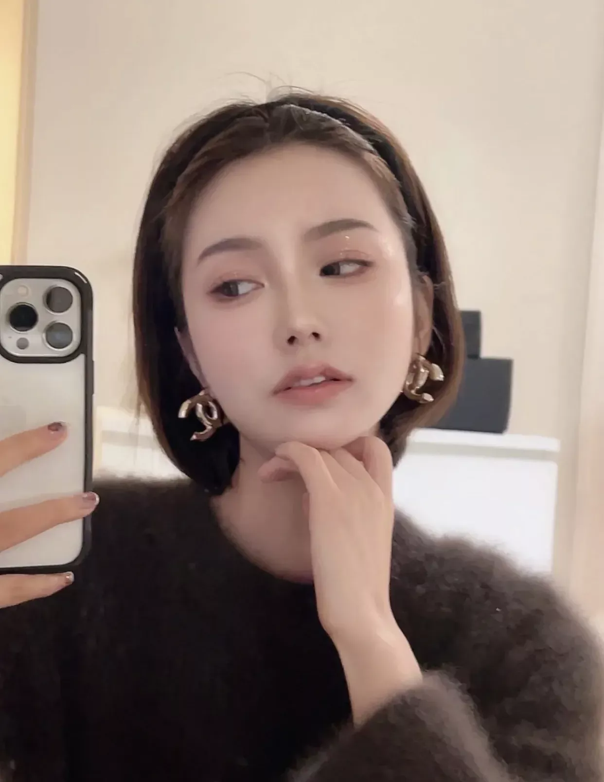 샤넬 심플 더블 C 로고 귀걸이 상세 이미지 43