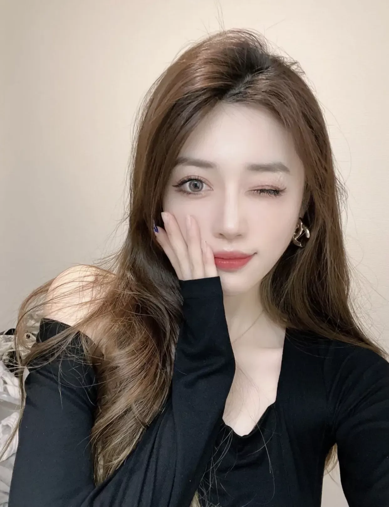 샤넬 심플 더블 C 로고 귀걸이 상세 이미지 58