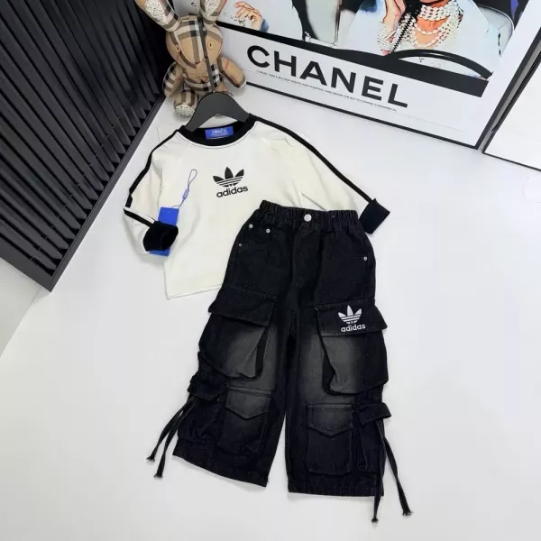 아디다스 긴소매 티셔츠 아동용 상하의 세트