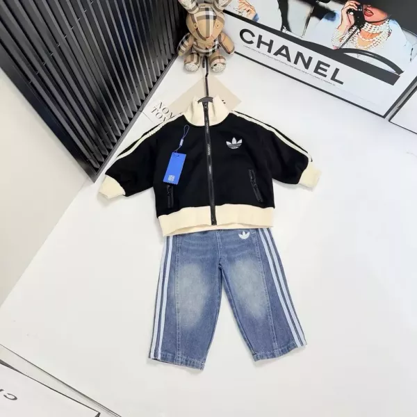 아디다스 자수 데님 아동용 상하의 세트