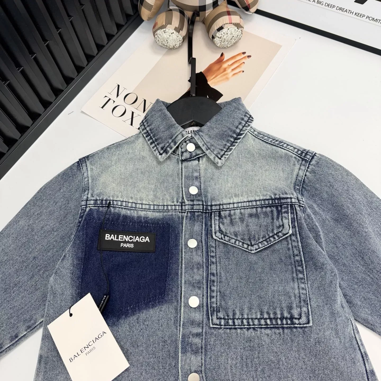 발렌시아가 워싱 데님 유아동용 상하의 세트 상세 이미지 6