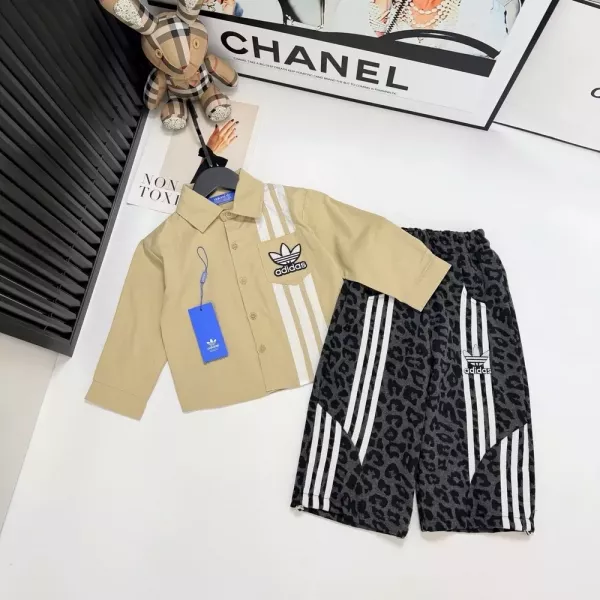 아디다스 레오파드 배색 아동용 상하의 세트