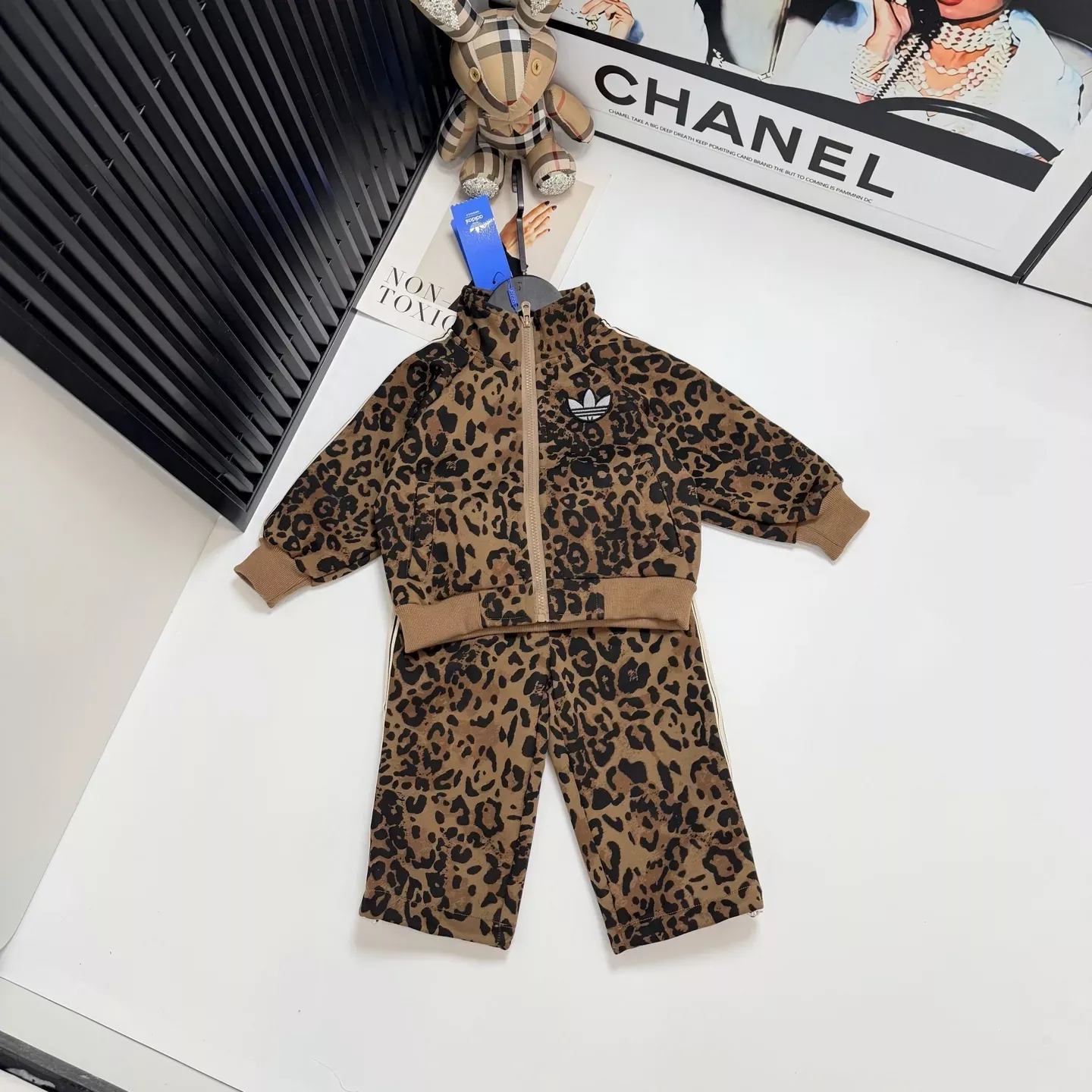 아디다스 레오파드 집업 아동용 상하의 세트 상세 이미지 4