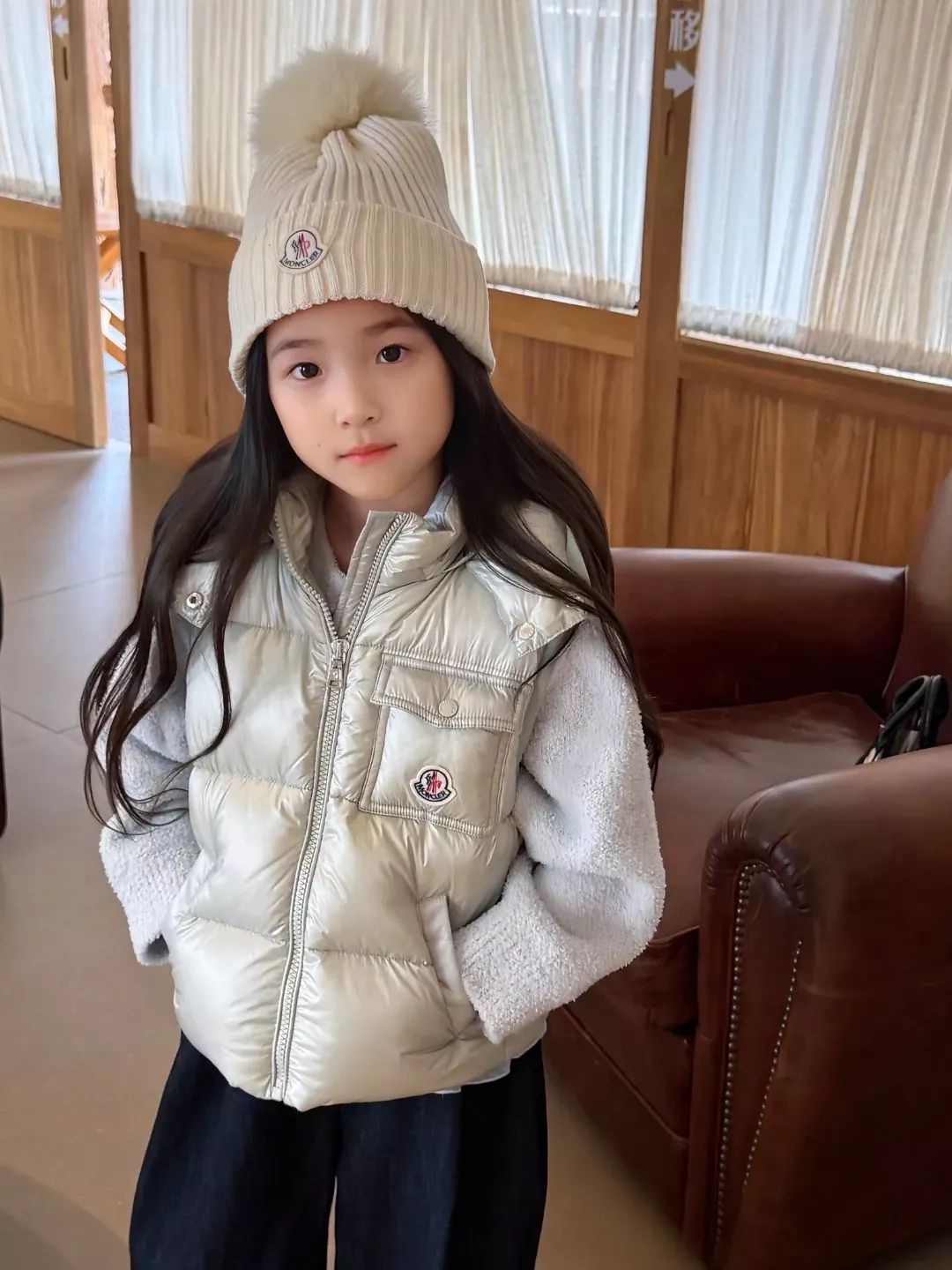 몽클레어 후드 탈부착 아동용 패딩 조끼 상세 이미지 12