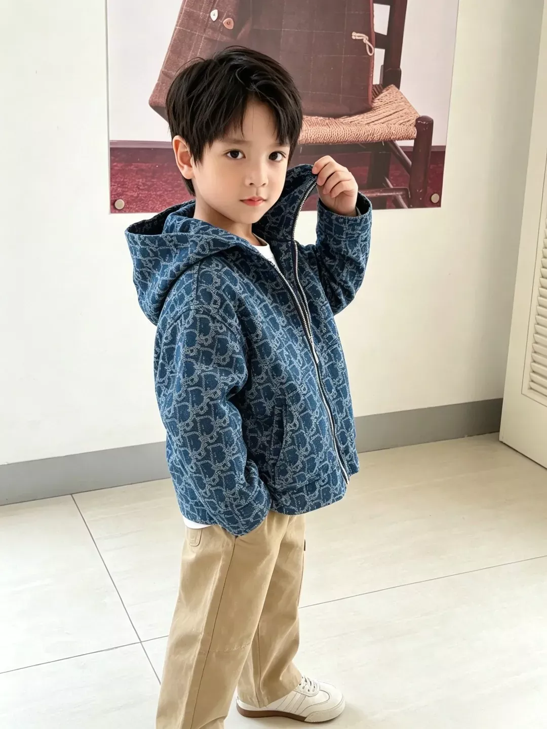 디올 올오버 모노그램 워싱 아동용 후드 재킷 상세 이미지 14