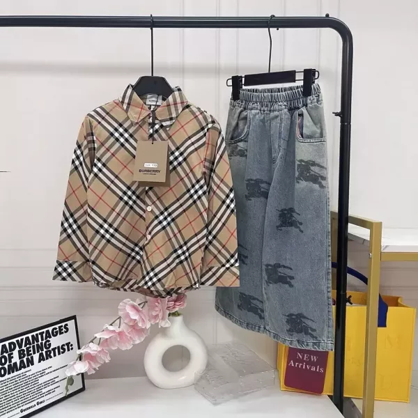버버리 체크 셔츠 데님 아동용 상하의 세트