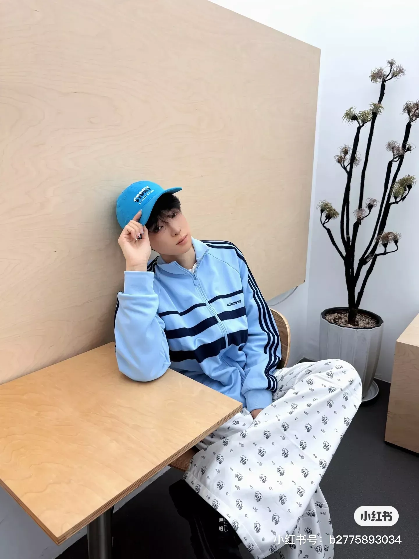아디다스 삼선 자수 스탠드칼라 남녀공용 집업 재킷 상세 이미지 35