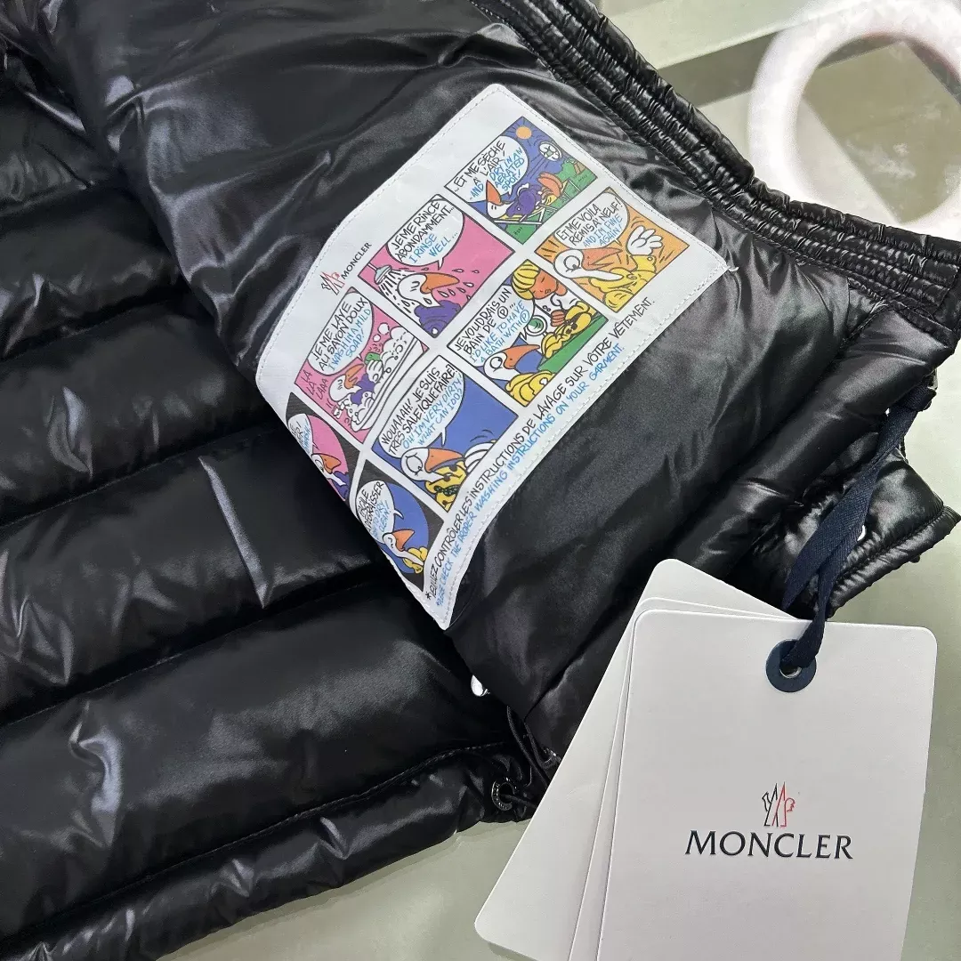 몽클레어 화이트 구스다운 아동용 쇼트 패딩 상세 이미지 13