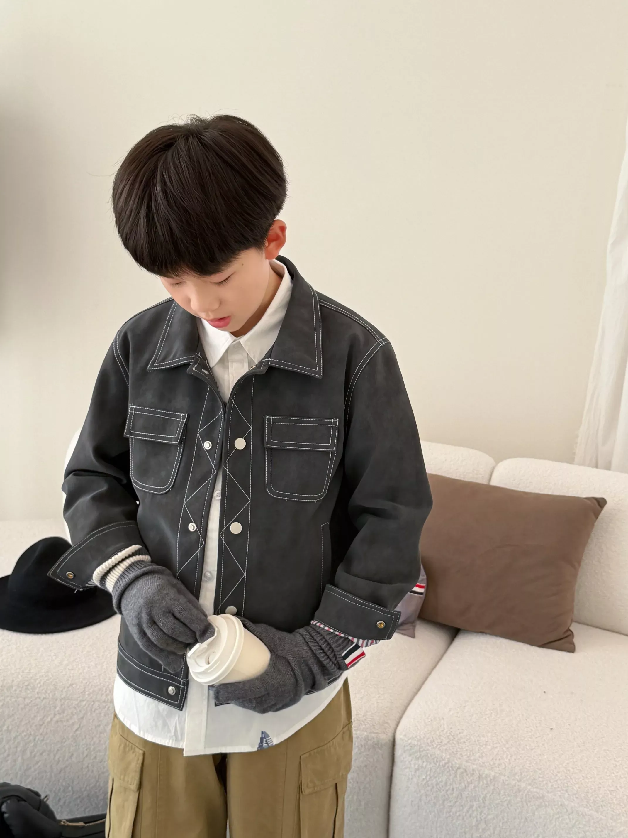 톰브라운 스웨이드 소재 아동용 가죽 재킷 상세 이미지 13