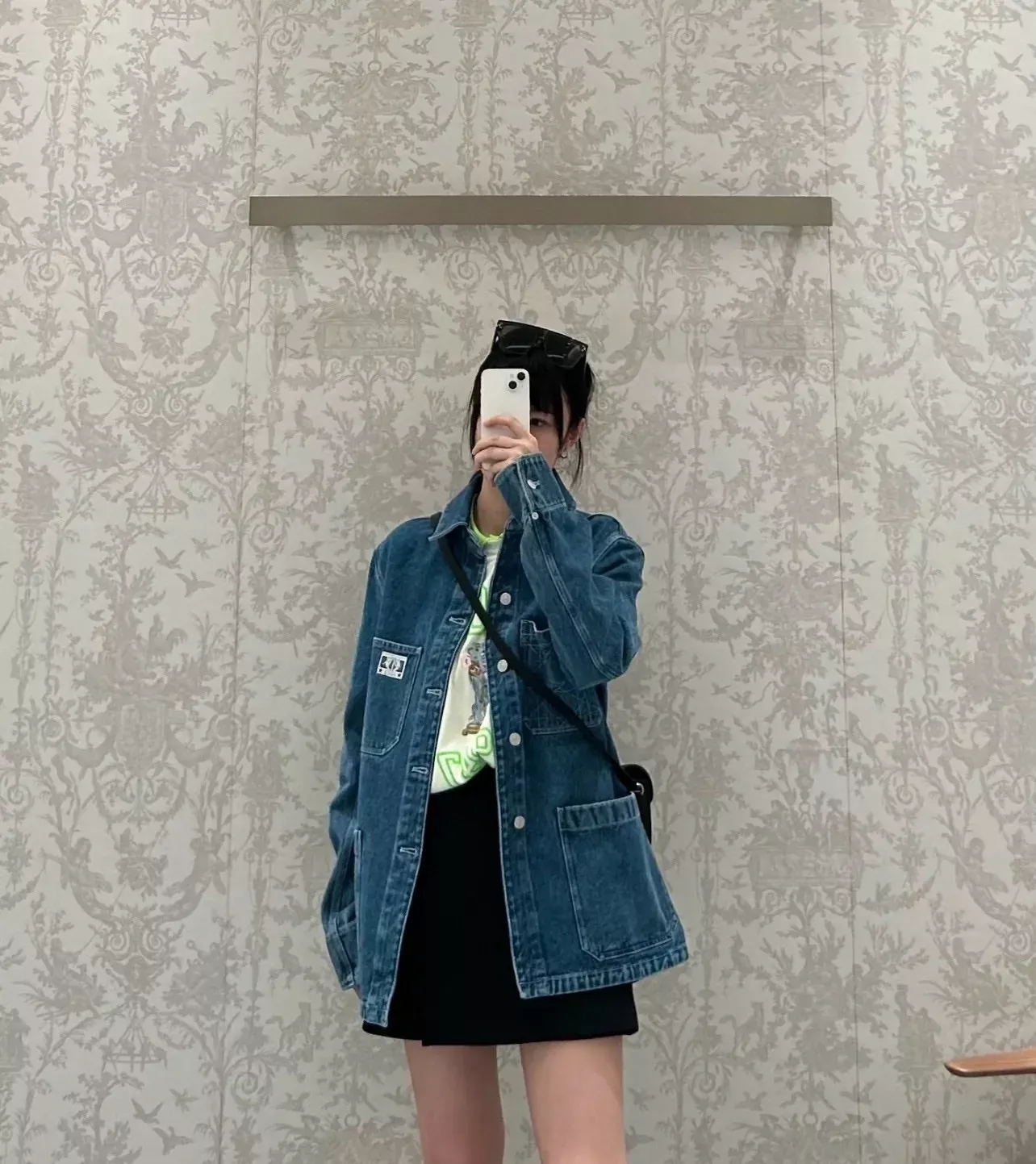 디올 등나무 격자 자수 남녀공용 데님 재킷 상세 이미지 15