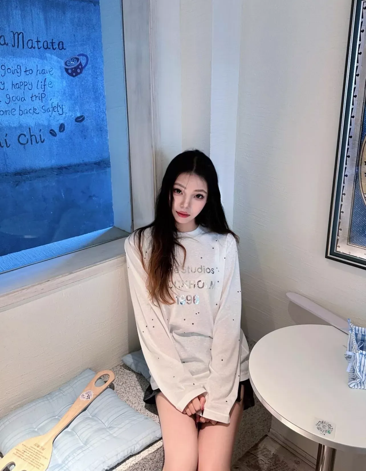 아크네스튜디오 실버 레터링 핫픽스 남녀공용 긴소매 티셔츠 상세 이미지 21
