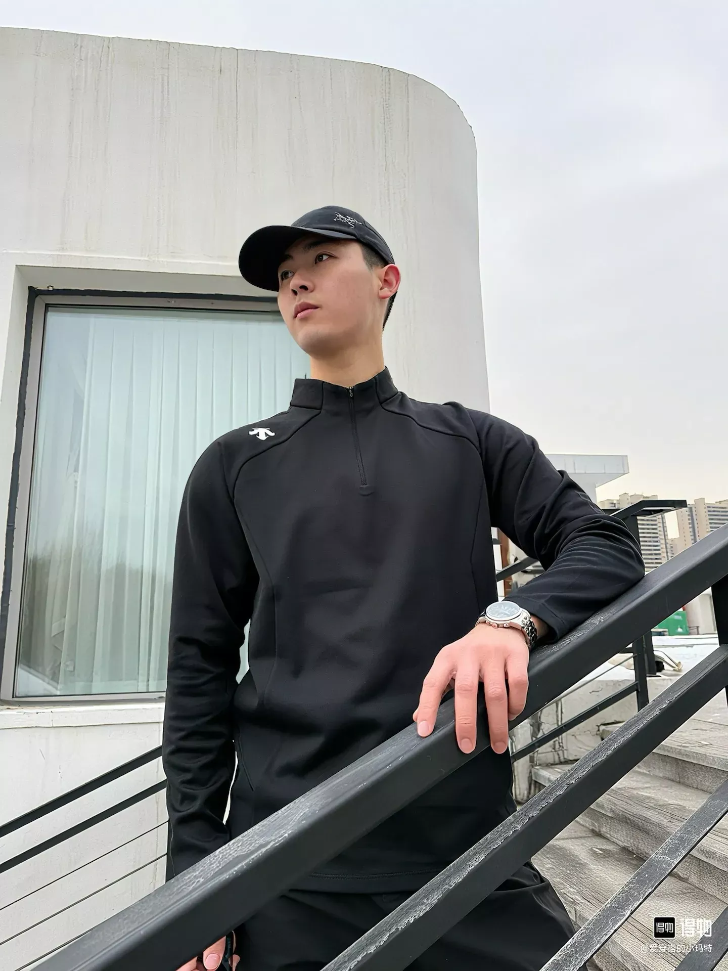 데상트 반집업 기능성 남녀공용 긴소매 티셔츠 상세 이미지 23