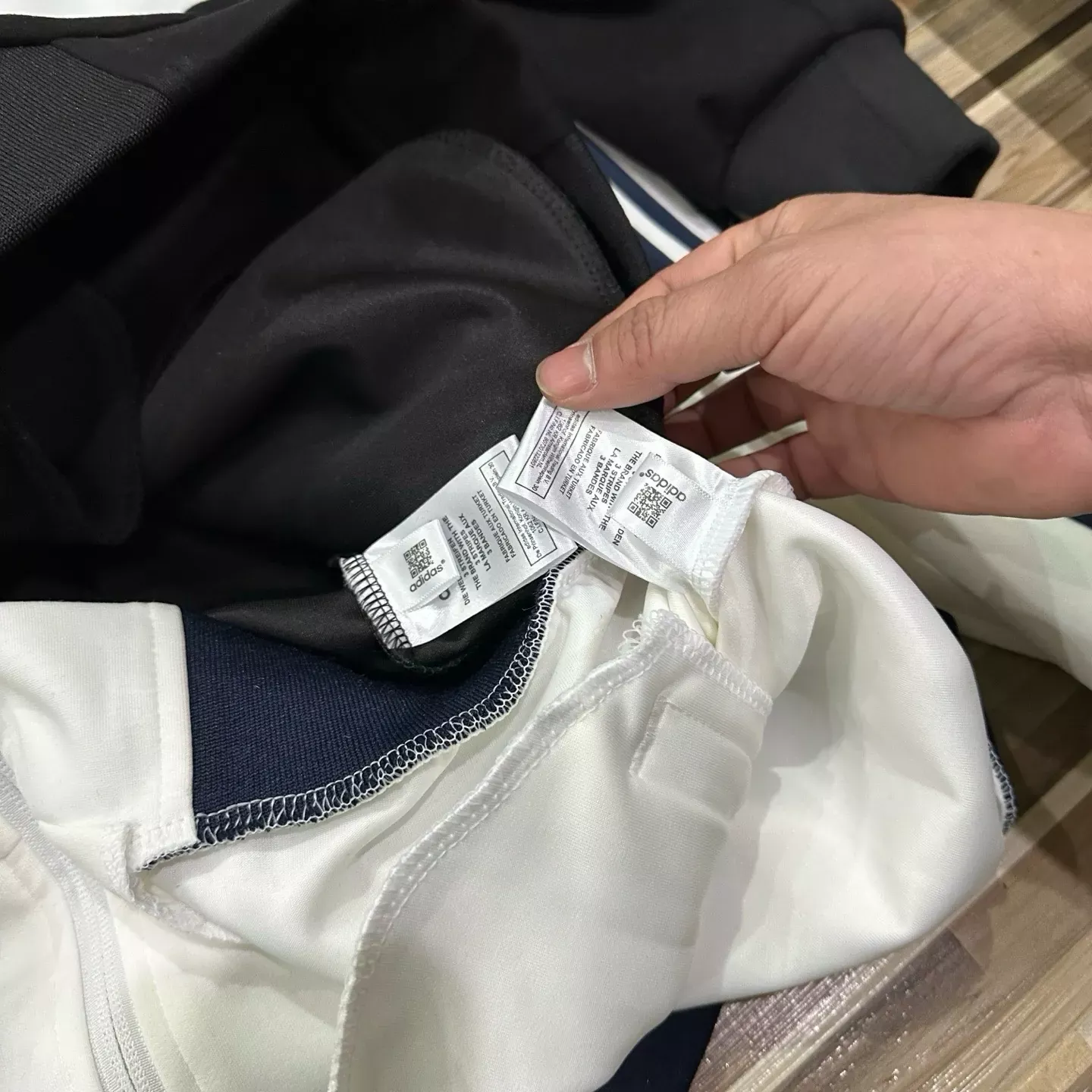 아디다스 삼선 자수 로고 남녀공용 집업 재킷 상세 이미지 11