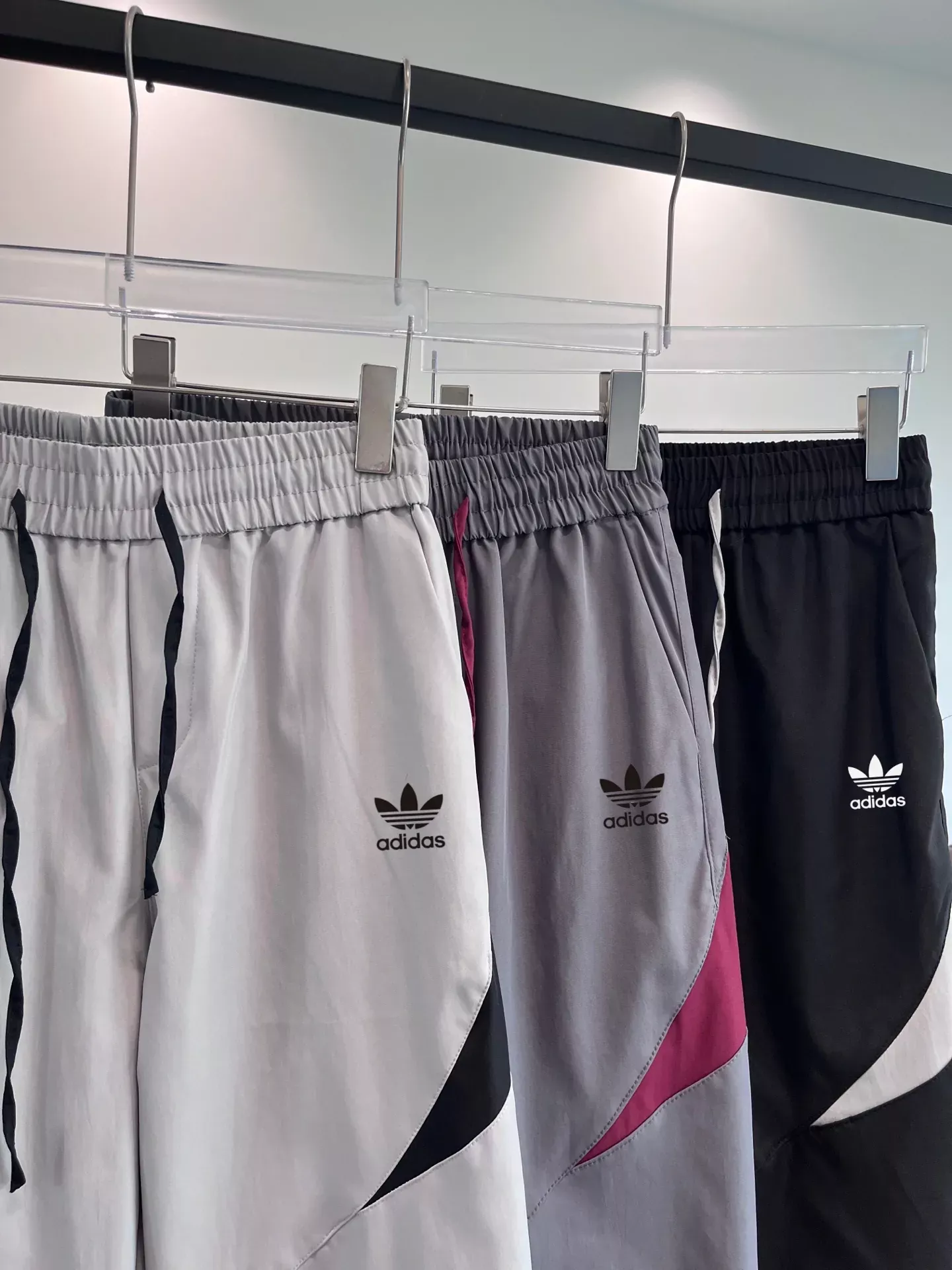 아디다스 삼선 배색 와이드 남녀공용 트레이닝 팬츠 상세 이미지 7