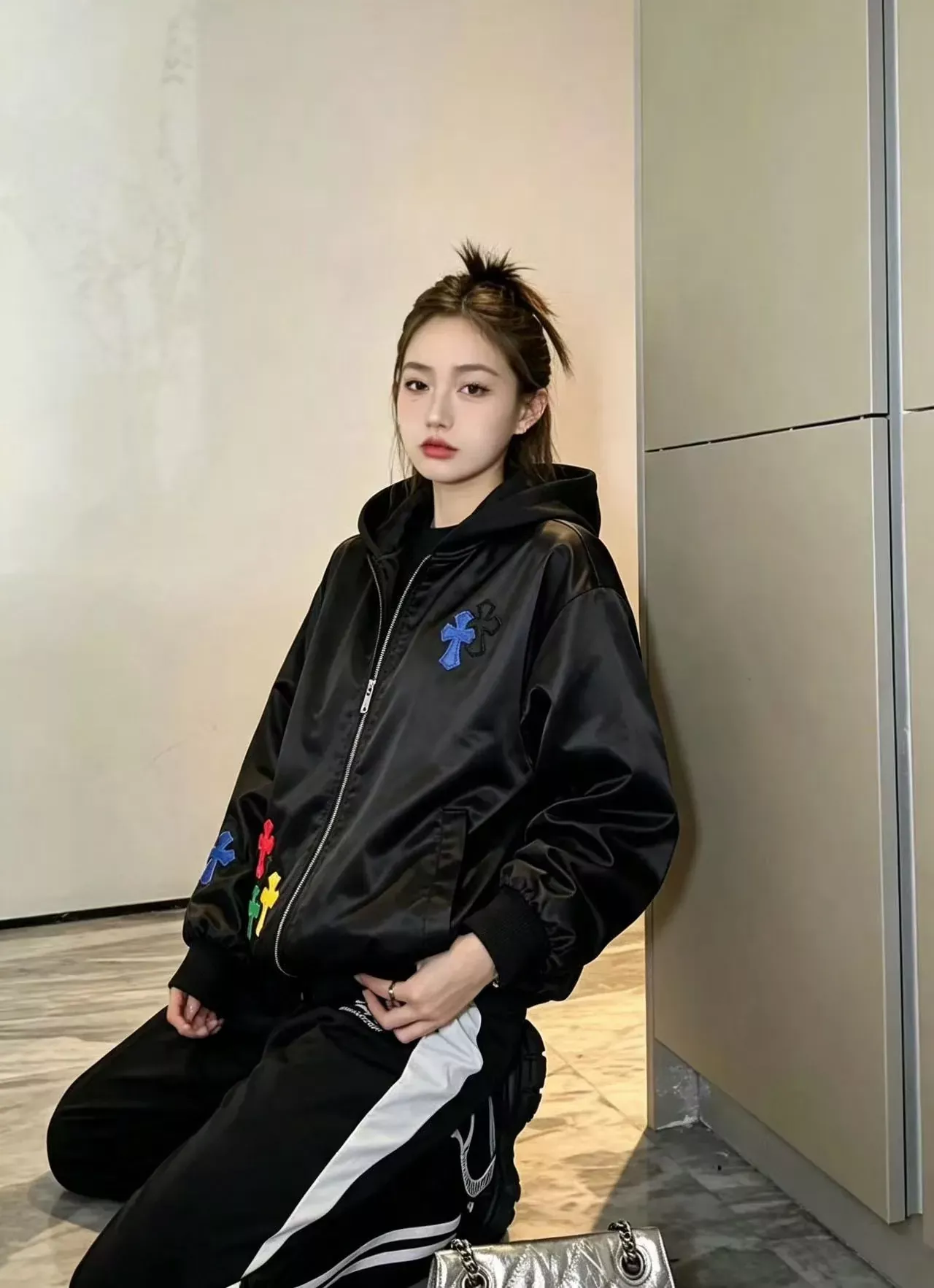 크롬하츠 컬러 크로스 패치 탈부착 남녀공용 후드 재킷 상세 이미지 12