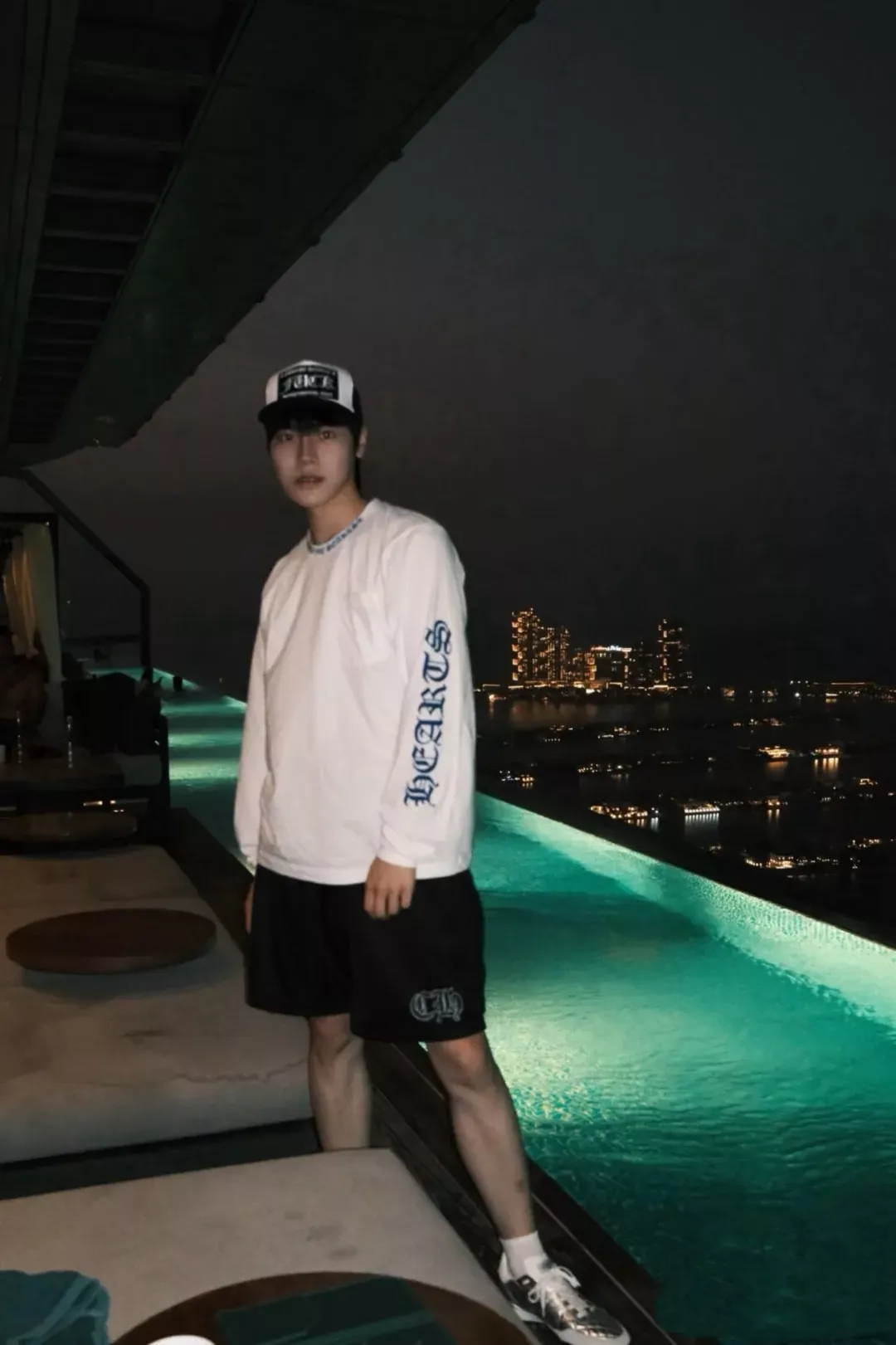 크롬하츠 기본 레터링 프린트 남녀공용 긴소매 티셔츠 상세 이미지 20