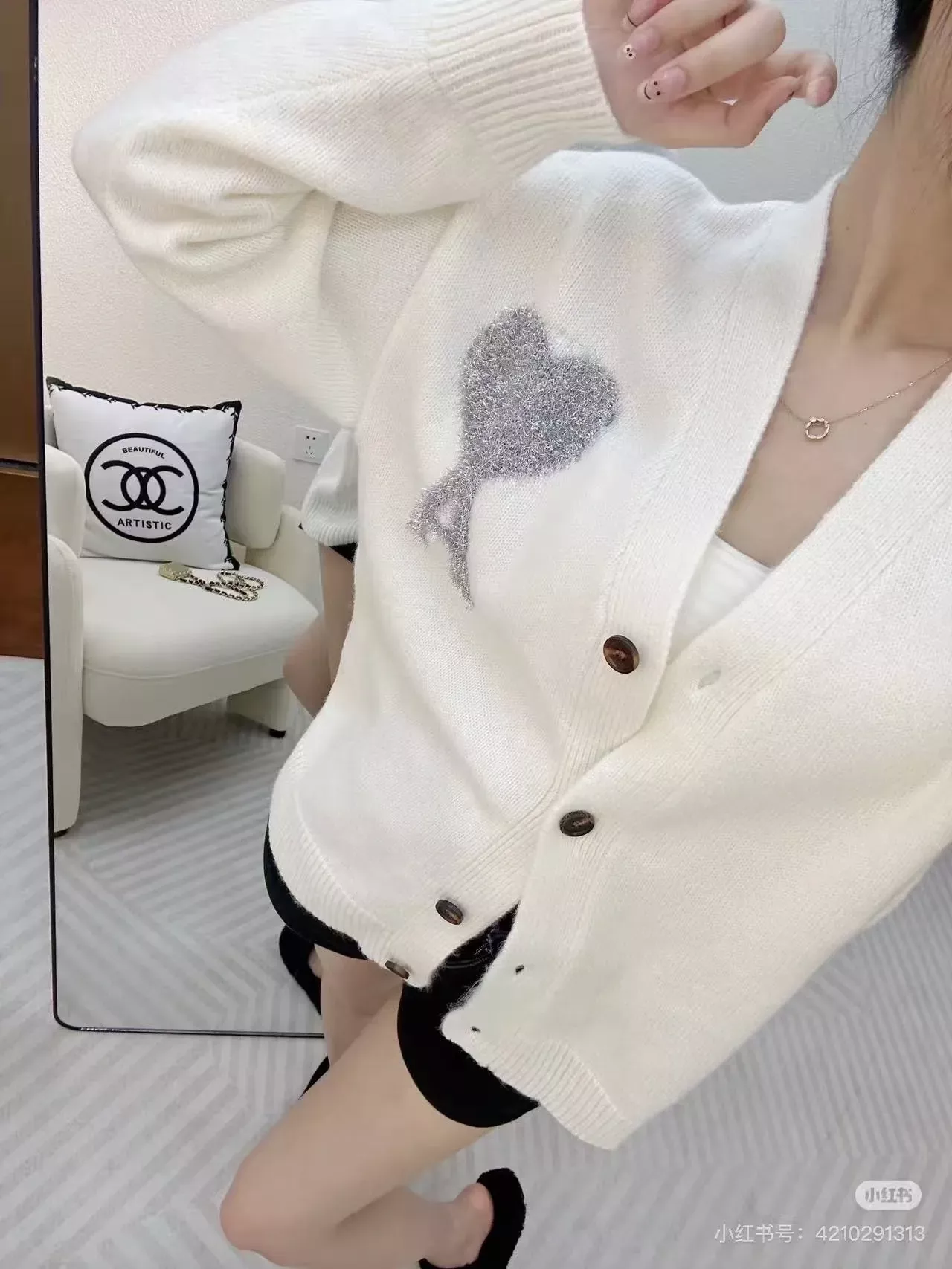 아미 하트 로고 오버핏 남녀공용 긴소매 가디건 상세 이미지 18