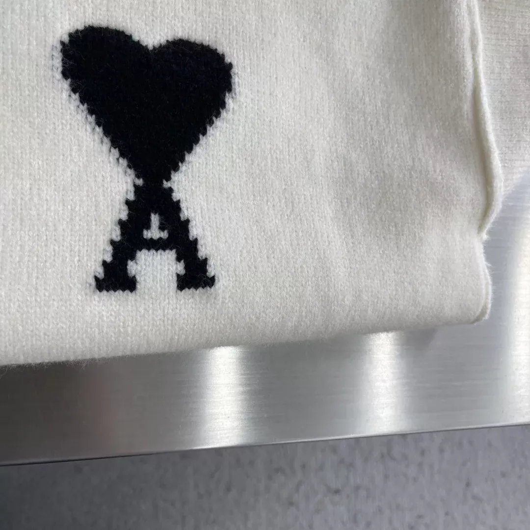 아미 하트 로고 울 혼방 남녀공용 긴소매 니트 상세 이미지 4