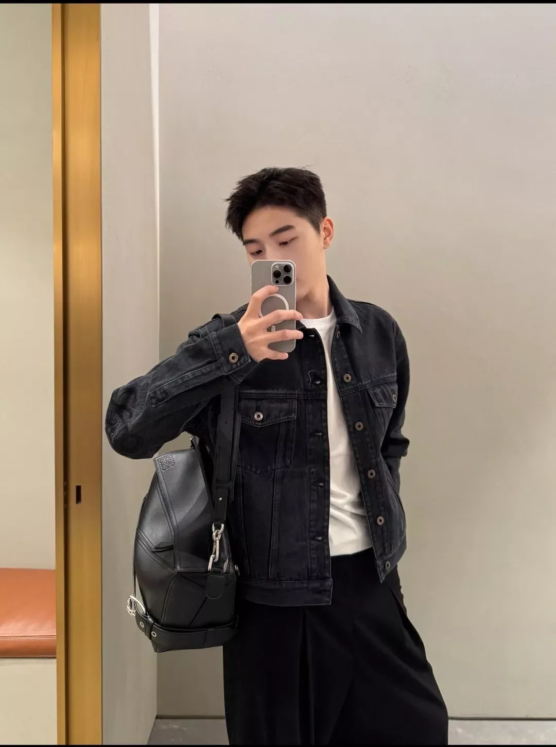 로에베 자수 워싱 데님 남녀공용 데님 재킷 상세 이미지 14