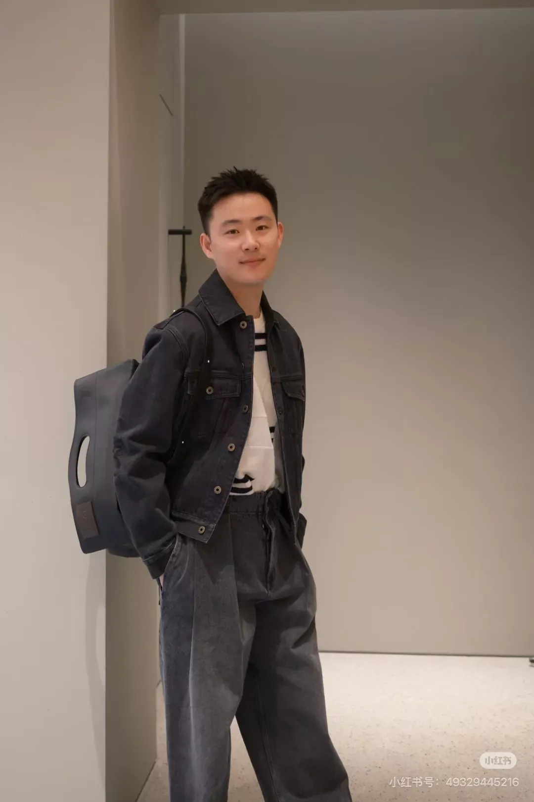 로에베 자수 워싱 데님 남녀공용 데님 재킷 상세 이미지 15