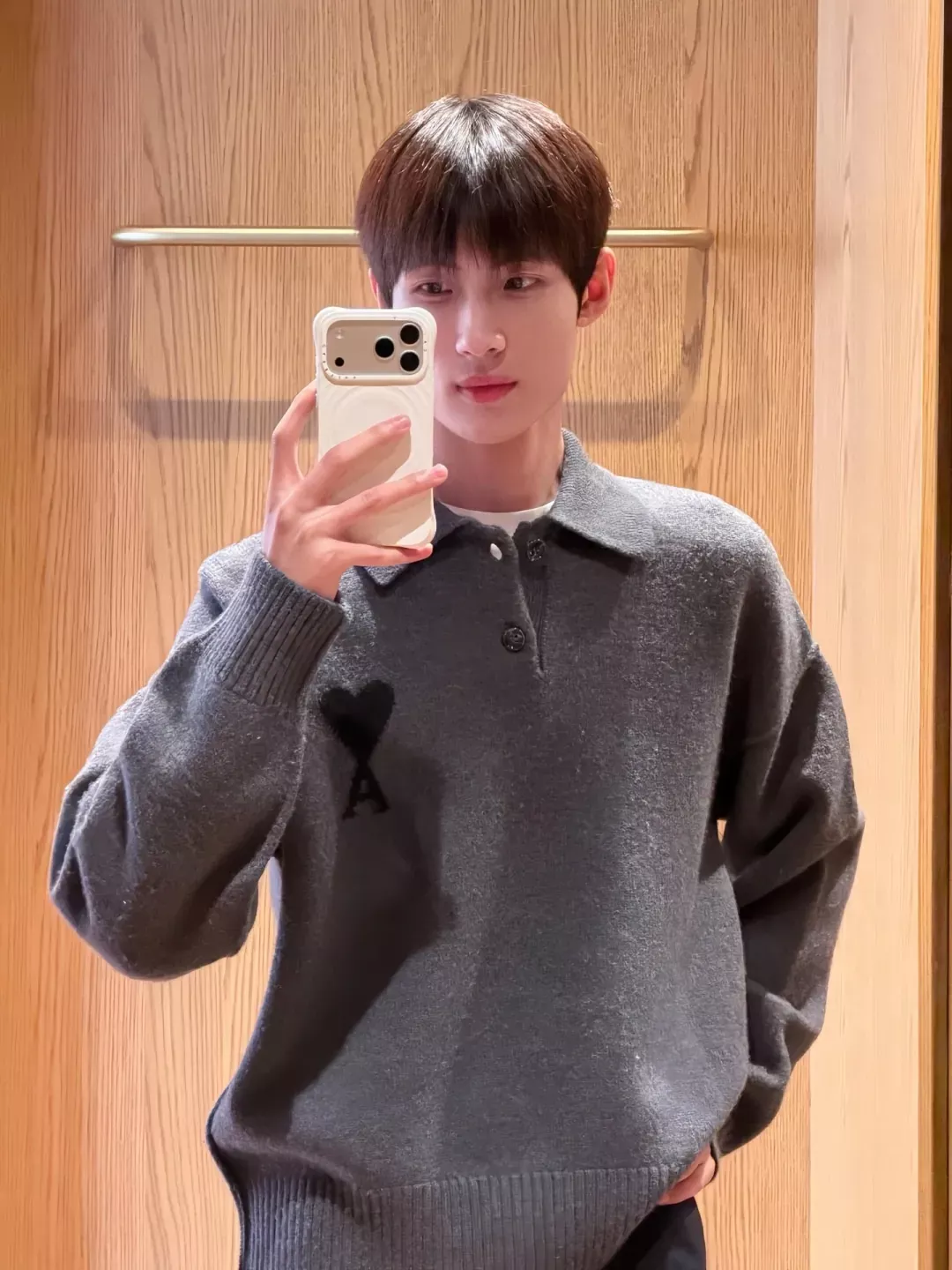 아미 하트 로고 폴로 남녀공용 긴소매 니트 상세 이미지 15