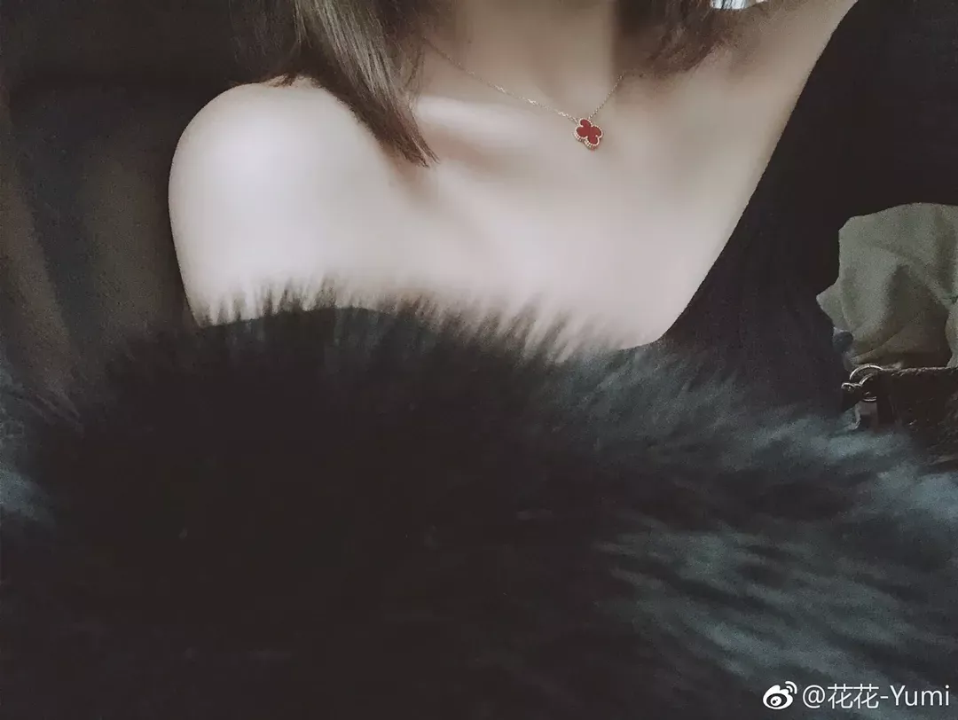 반클리프아펠 네잎클로버 천연석 목걸이 상세 이미지 90