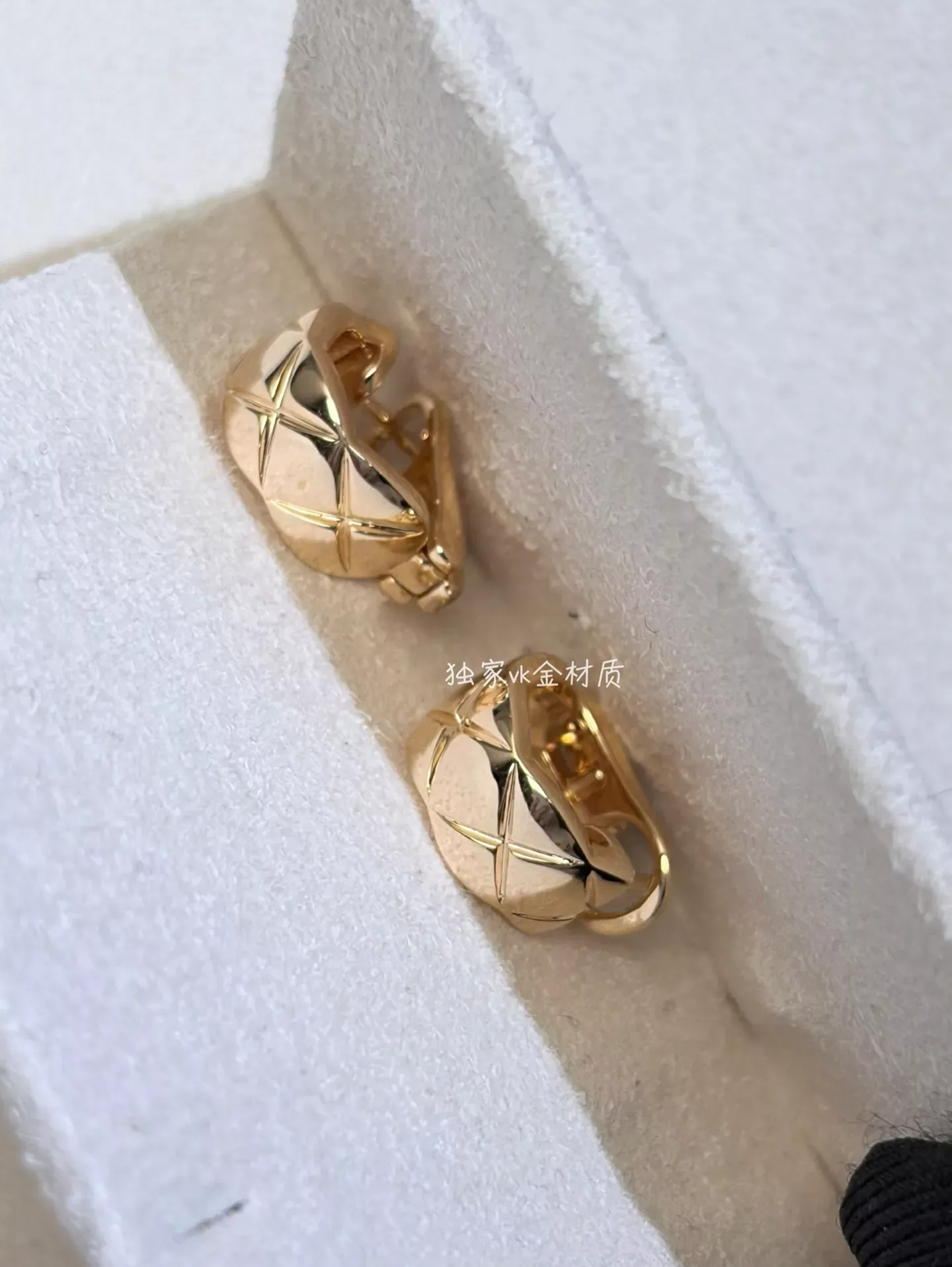 샤넬 코코 크러쉬 퀼팅 귀걸이 상세 이미지 3