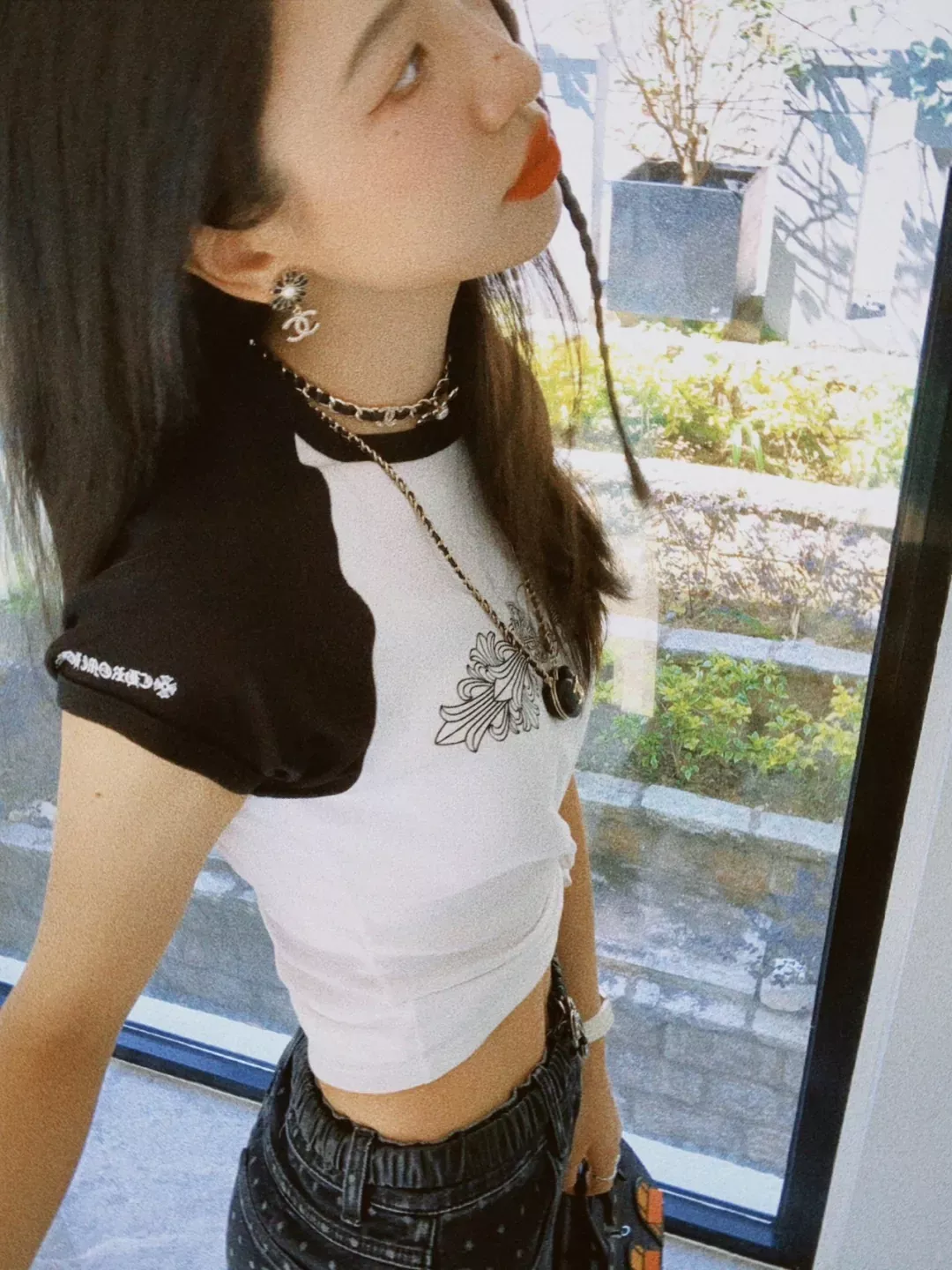 샤넬 데이지 더블 C 램스킨 초커 상세 이미지 37