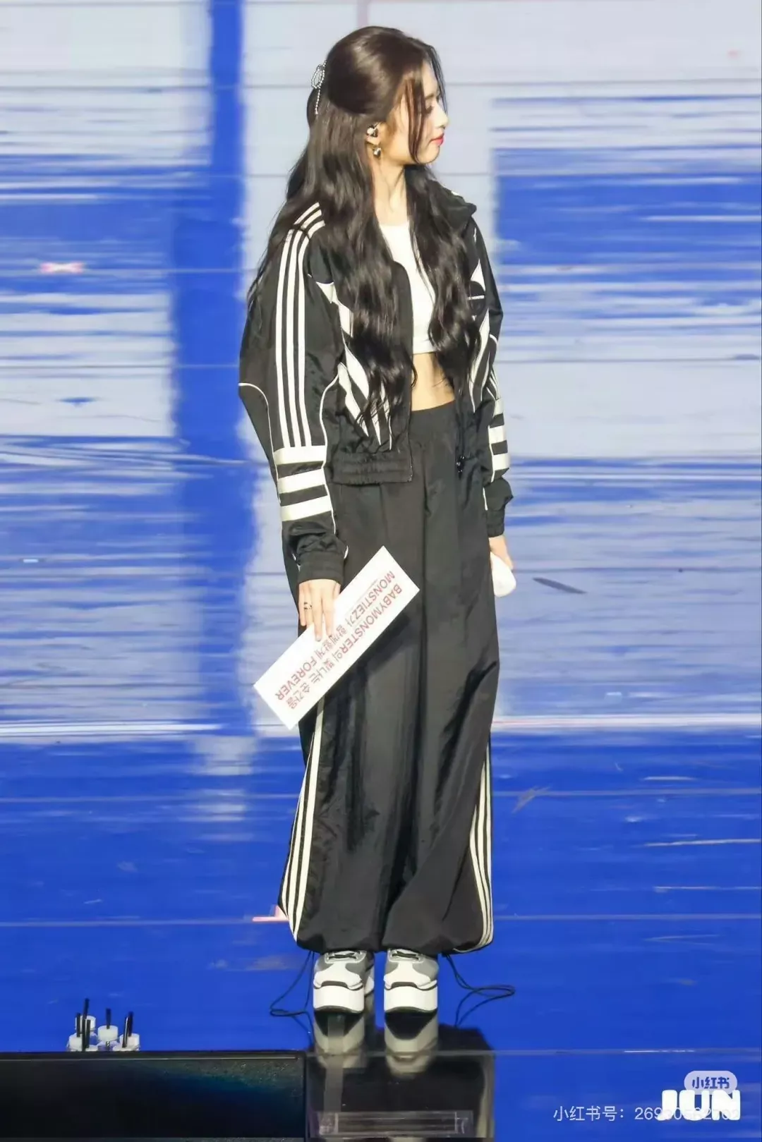 아디다스 배색 절개 스탠드칼라 남녀공용 집업 재킷 상세 이미지 21