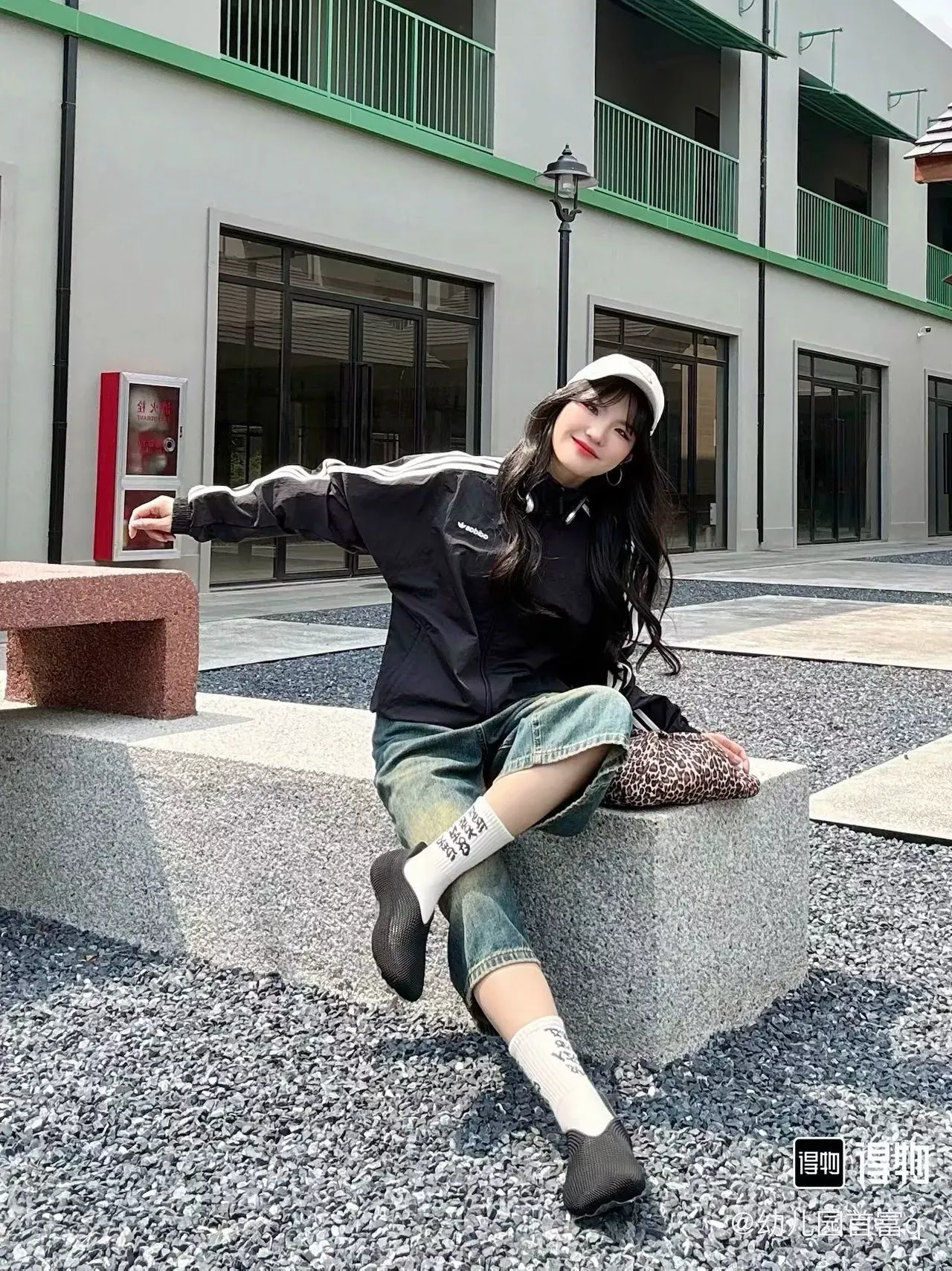 아디다스 삼선 자수 로고 집업 재킷 상세 이미지 15