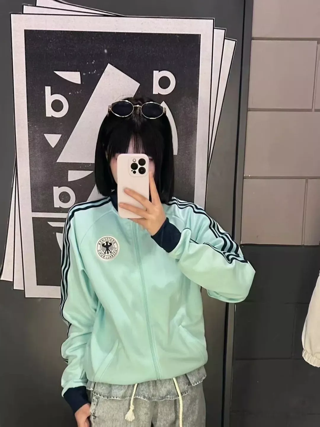 아디다스 삼선 자수 루즈핏 남녀공용 집업 재킷 상세 이미지 18