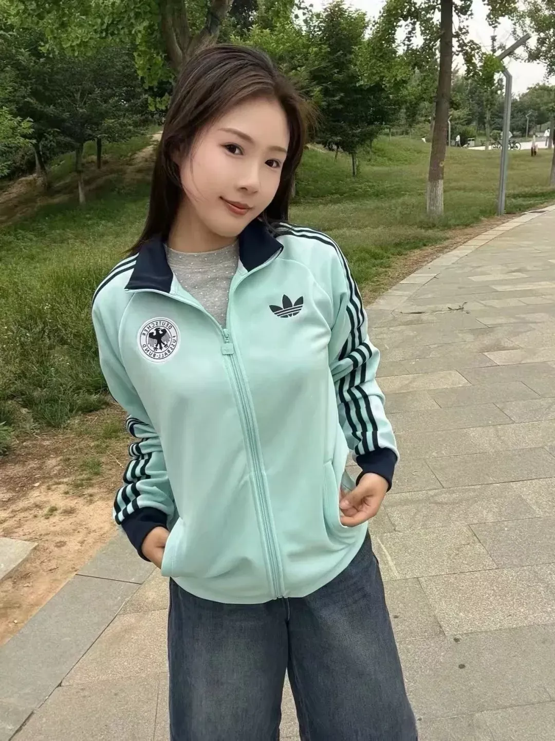 아디다스 삼선 자수 루즈핏 남녀공용 집업 재킷 상세 이미지 19