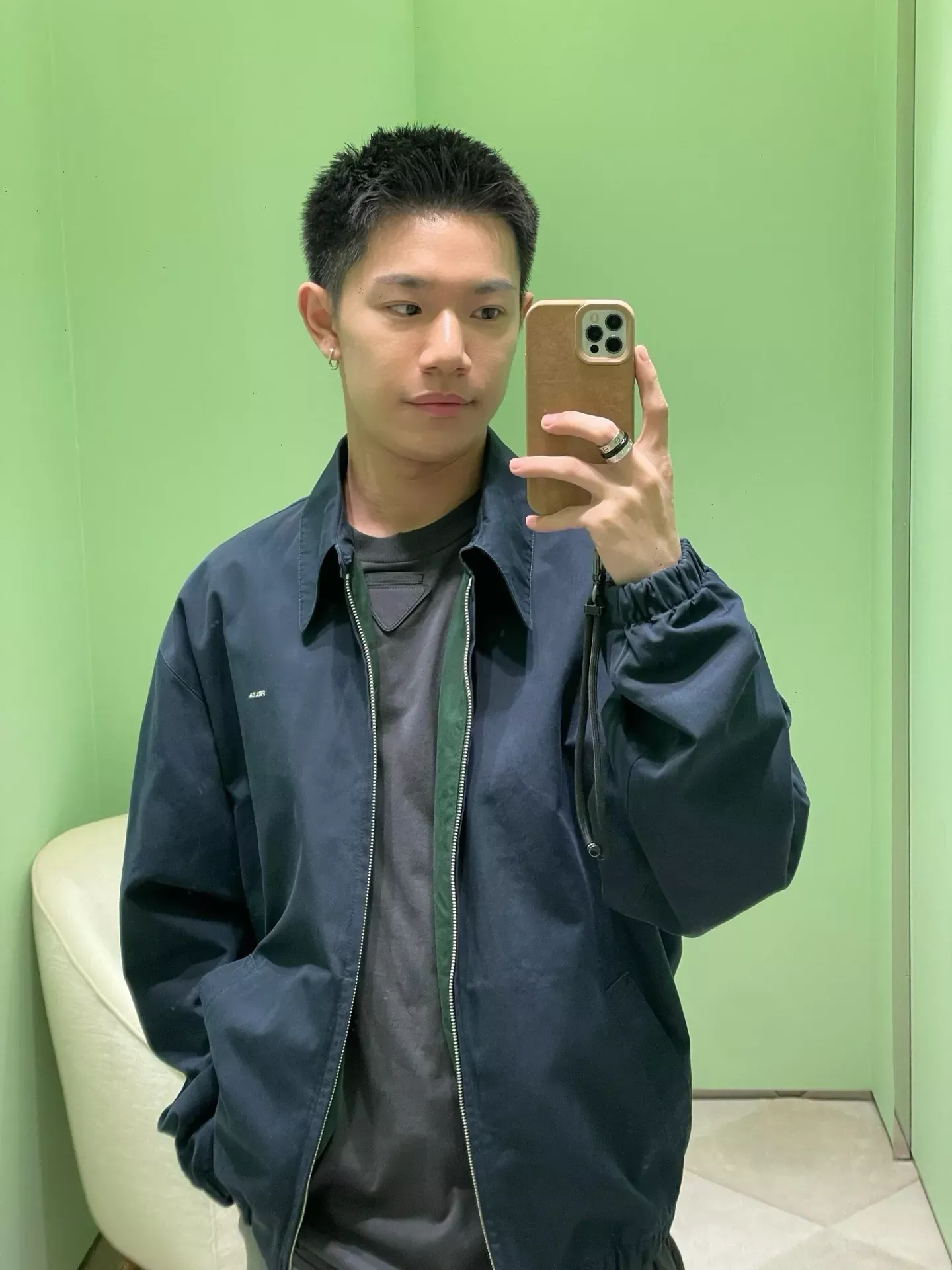프라다 자수 로고 코튼 집업 남녀공용 집업 재킷 상세 이미지 18