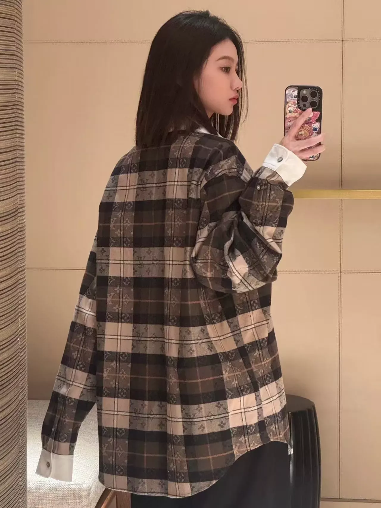루이비통 배색 칼라 자카드 긴소매 남녀공용 긴소매 셔츠 상세 이미지 14