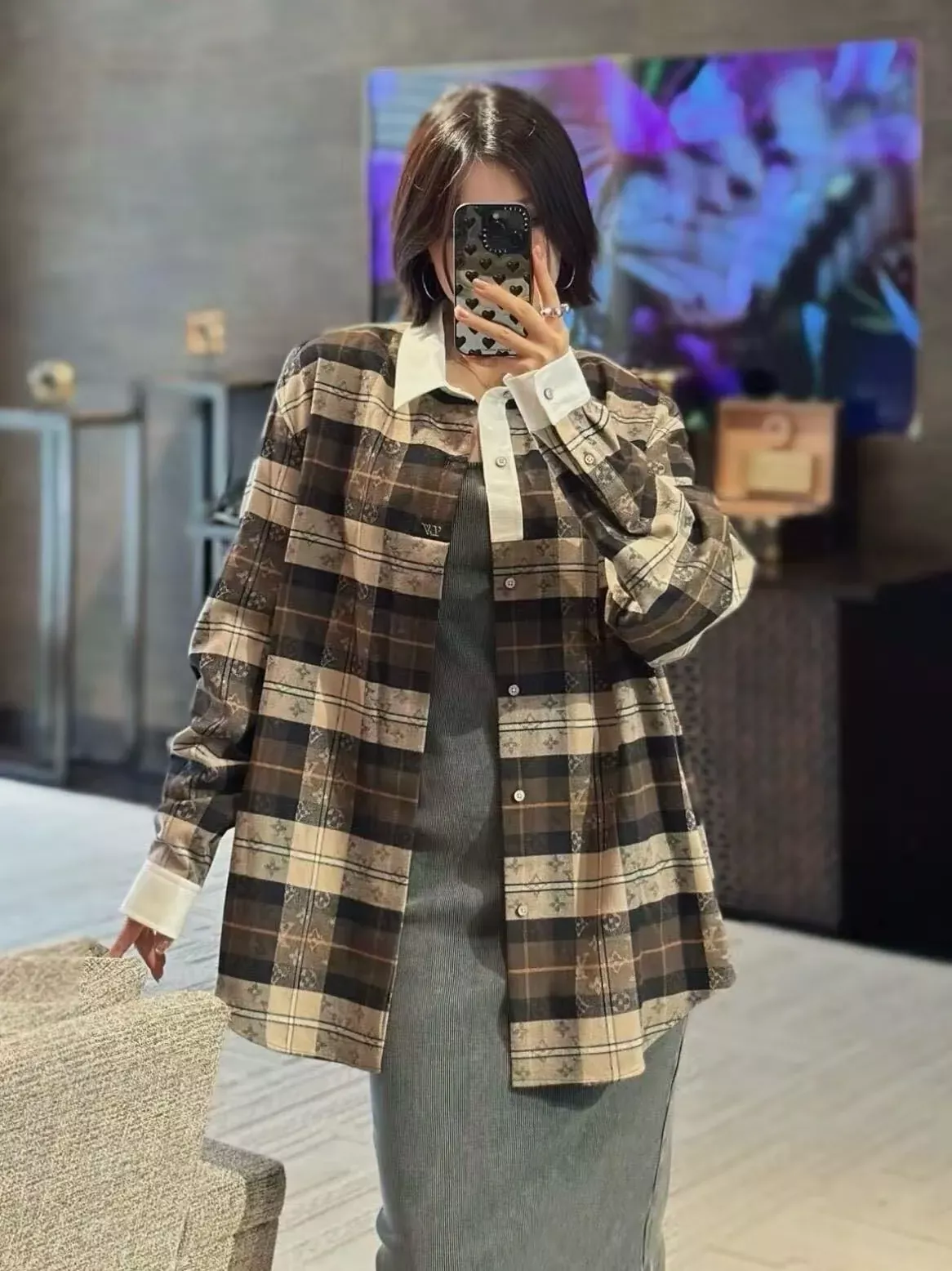 루이비통 배색 칼라 자카드 긴소매 남녀공용 긴소매 셔츠 상세 이미지 17